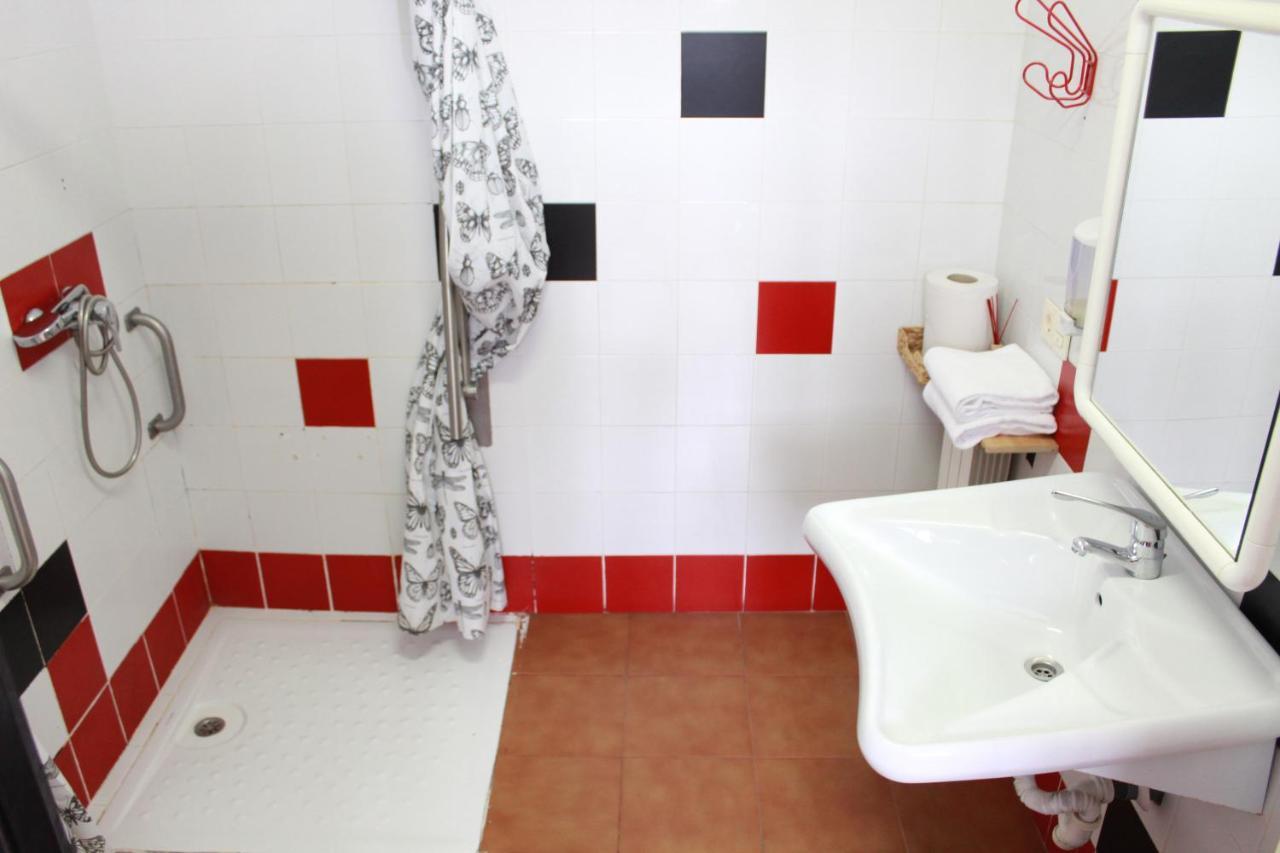 Quadruple Room Private Bathroom,1191815719:JPEG